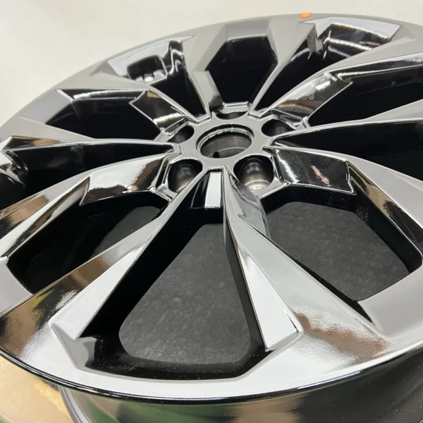 2021–2023 Kia Sorento OEM 20x8.5 Alloy Wheel Rim – 52910-R5450