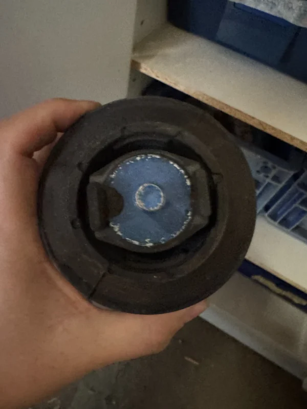 s-l1600 (16) Audi A4 B5 A6 C5 VW Passat B5 Engine Mount Hydro Bearing 8D0199379AT – 2.4L 2.8L 3.0L