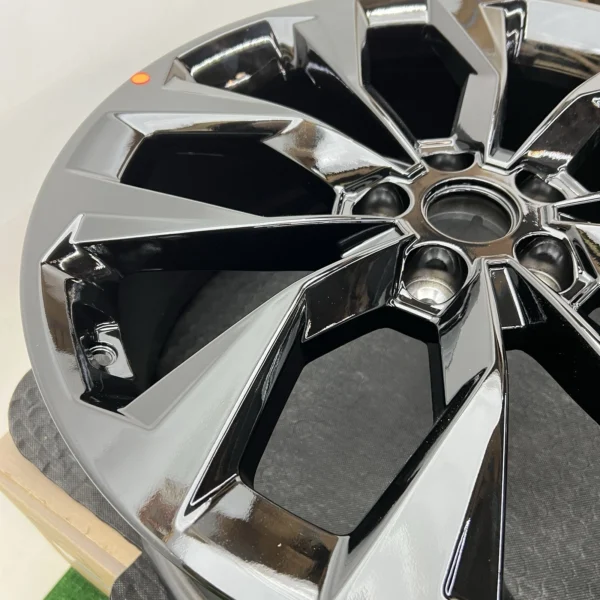 2021–2023 Kia Sorento OEM 20x8.5 Alloy Wheel Rim – 52910-R5450