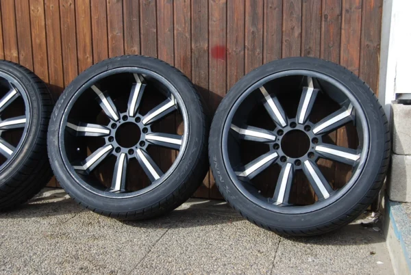 22x10 Alloy Wheels 8x165.1 PCD ET13 – Ford F-250 F-350 Dodge Ram Chevy GMC