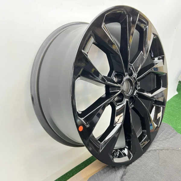2021–2023 Kia Sorento OEM 20x8.5 Alloy Wheel Rim – 52910-R5450