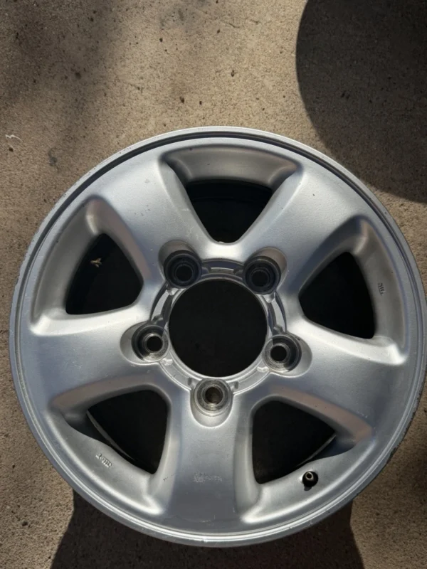 1998–2002 Toyota Land Cruiser 16x8 Silver Alloy Wheel Rim – OEM
