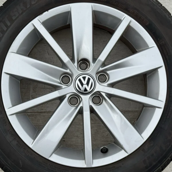 Genuine Volkswagen Polo 15 Inch Silver 10-Spoke Alloy Wheels with 185/60 Tyres – 6C0601025