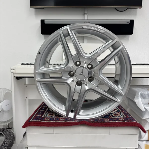 Genuine Mercedes-Benz AMG W212 E-Class 18x9J Alloy Wheel Rim – A2124013702 ET54