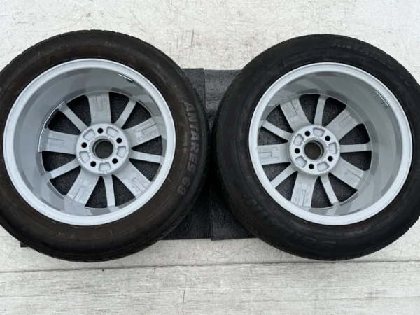 Genuine Volkswagen Polo 15 Inch Silver 10-Spoke Alloy Wheels with 185/60 Tyres – 6C0601025