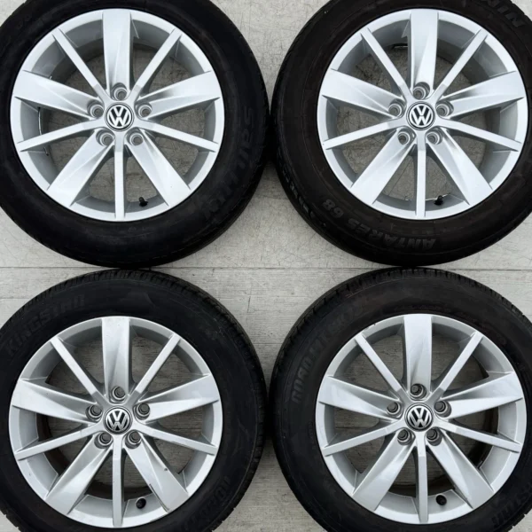 Genuine Volkswagen Polo 15 Inch Silver 10-Spoke Alloy Wheels with 185/60 Tyres – 6C0601025