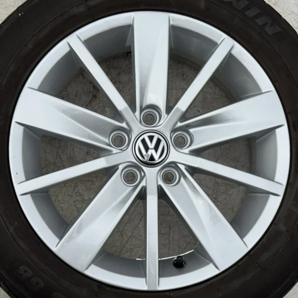 Genuine Volkswagen Polo 15 Inch Silver 10-Spoke Alloy Wheels with 185/60 Tyres – 6C0601025