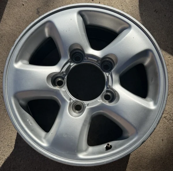 1998–2002 Toyota Land Cruiser 16x8 Silver Alloy Wheel Rim – OEM
