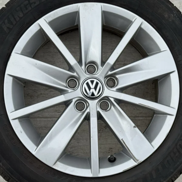 Genuine Volkswagen Polo 15 Inch Silver 10-Spoke Alloy Wheels with 185/60 Tyres – 6C0601025